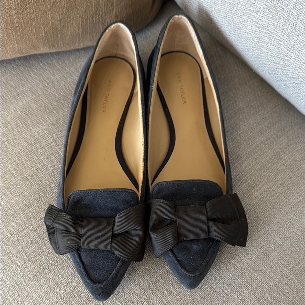 Ann Taylor Women's Black Bow Flats